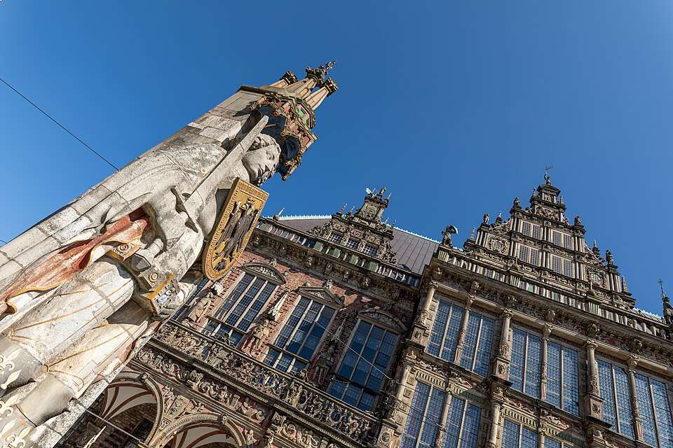 The Roland statue and Rathaus facade, Bremen